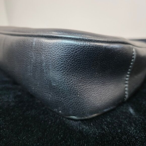 LIZ CLAIBORNE Black Leather Shoulder Bag - Picture 5 of 15